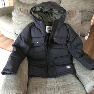 Mens puffer Levi’s jacket